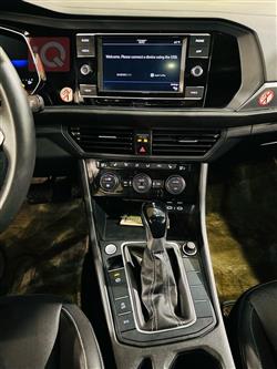 ڤۆڵکسواگن جێتا